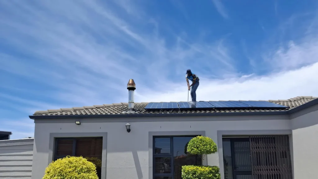 Jak zamontować obróbkę przyścienną na dachu