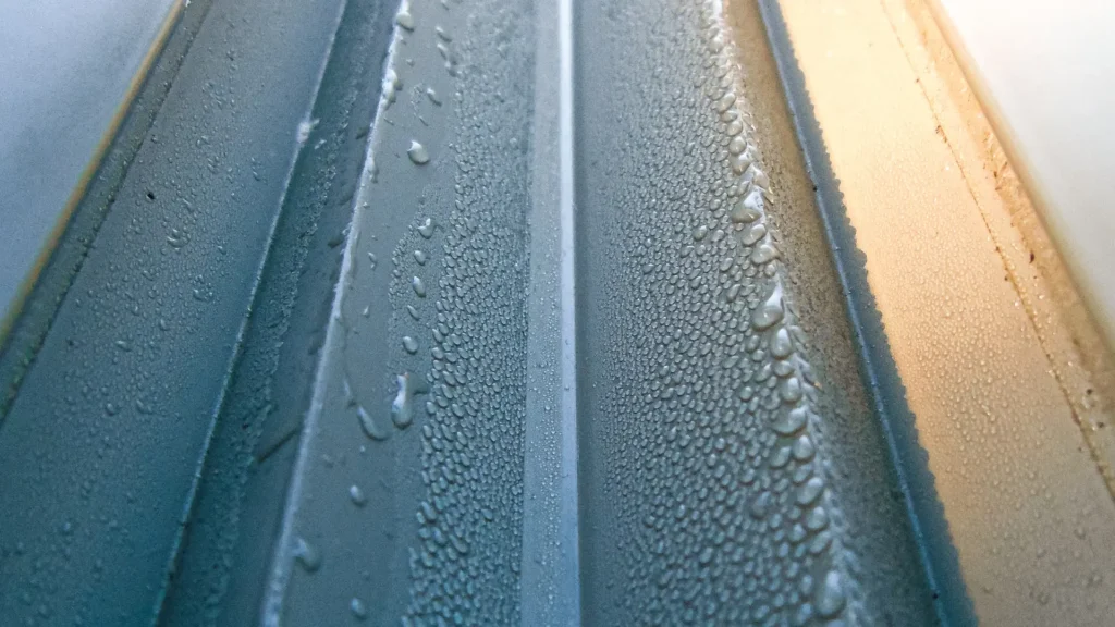 Jak zamontować pas podrynnowy_ Krok po kroku