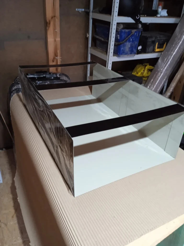 Zrealizowane obróbki blacharskie – zdjęcie projektu 14. Fotografia przedstawia zamontowany element blacharski, eksponując szczegóły wykonania i wykończenia.